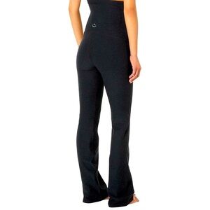 HIGH WAISTED BEYOND THE BUMP FLARED MIDNIGHT GRAYISH/BLACK LEGGINGS size MED